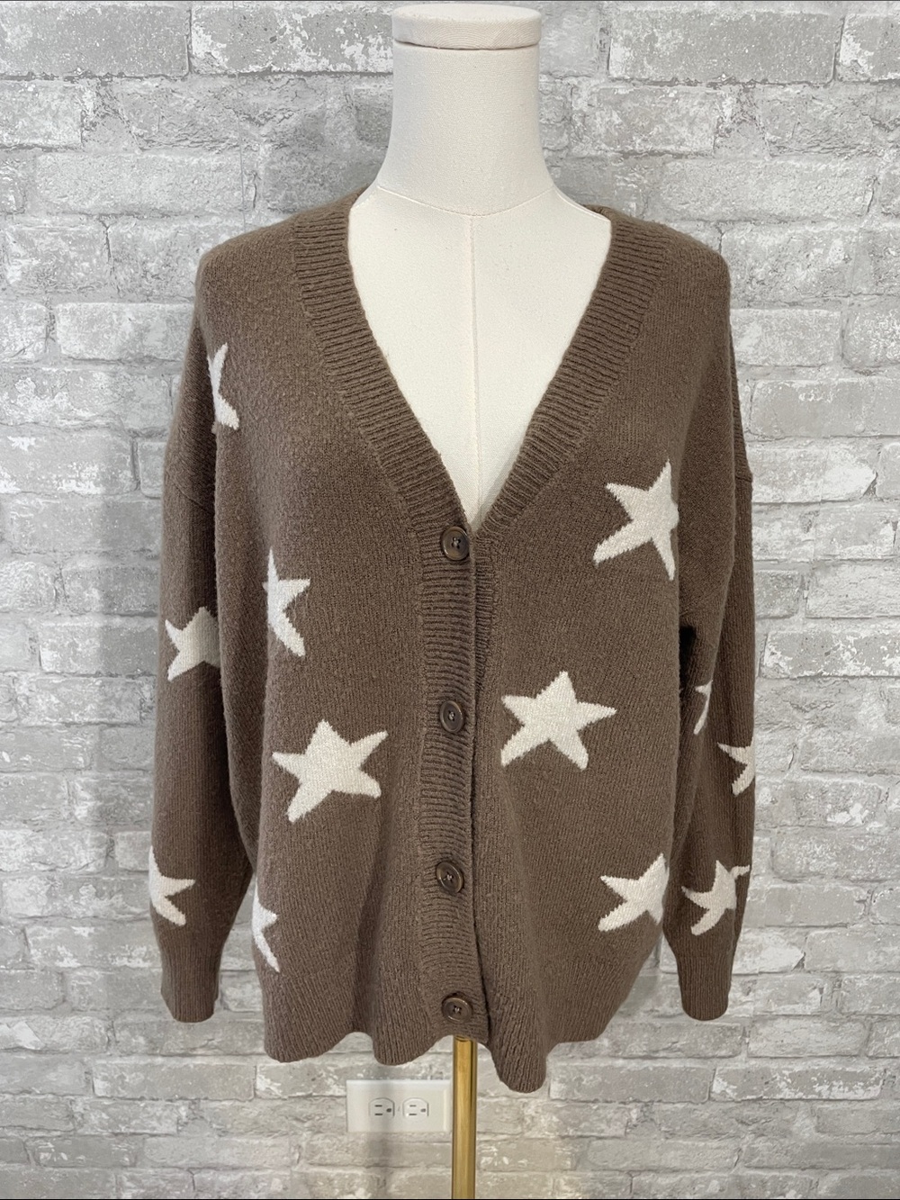 Splendid Brown Cardigan with Cream Star Print